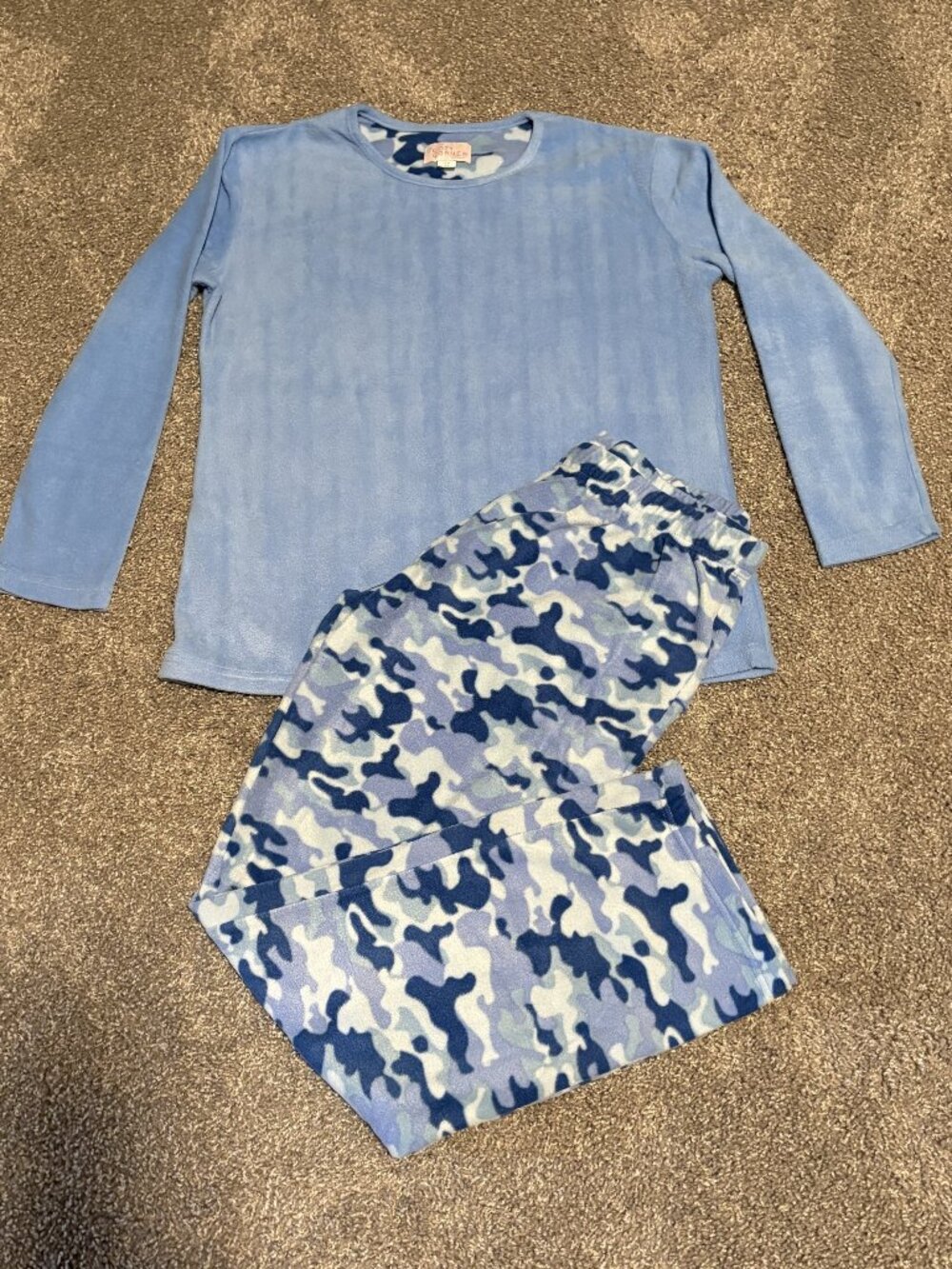 Camouflage Pajama set. Cozy Corner. M 8-10.